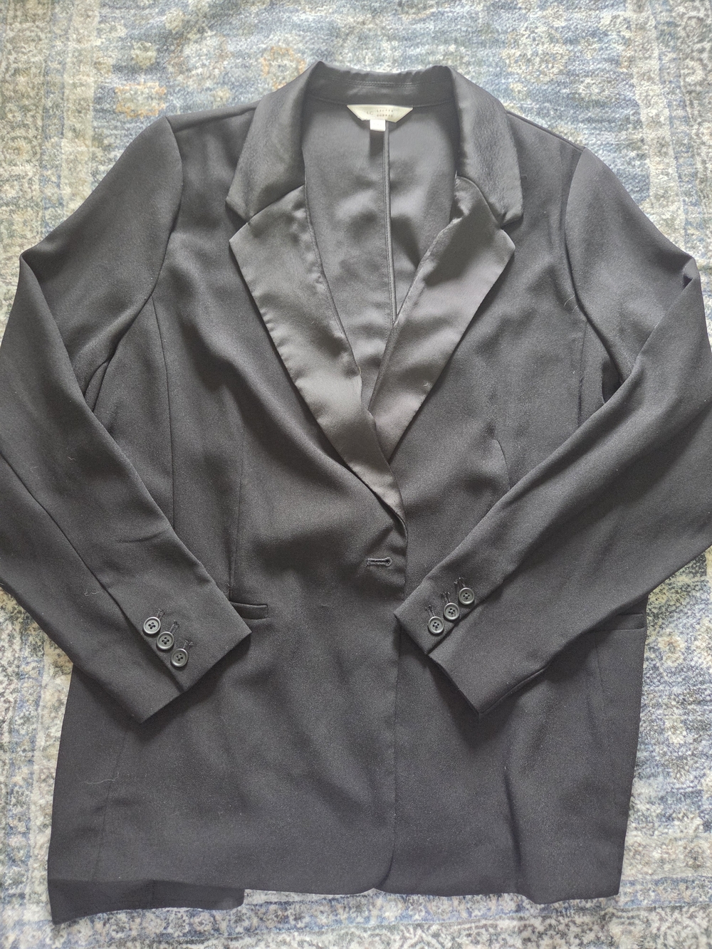 LC Lauren Conrad Black Satin-Lapel Blazer